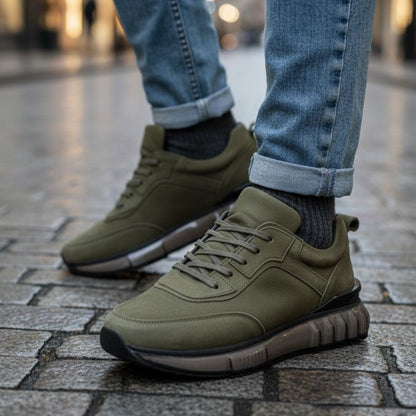 10000 Nubuk Sneakers